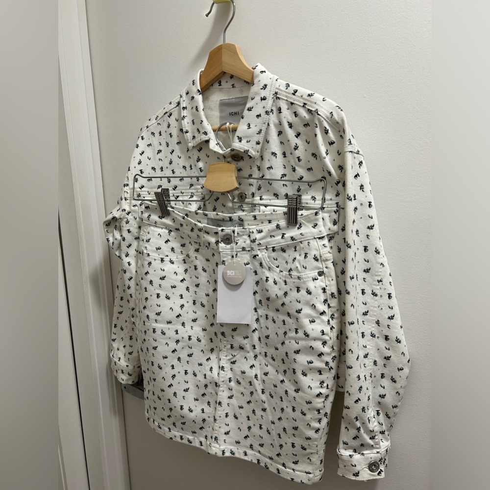 Matching Set 2 Piece Jacket Skirt ICHI